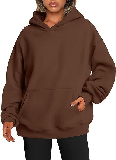 Women's Oversized Hooded Sweater With Pockets