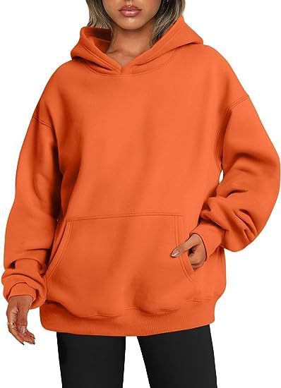 Women's Oversized Hooded Sweater With Pockets