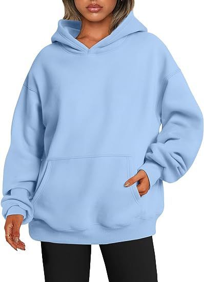 Women's Oversized Hooded Sweater With Pockets